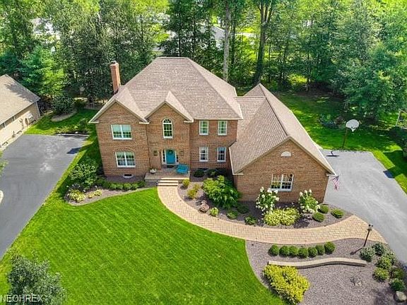 3rd image of 6699 Sturbridge Pl