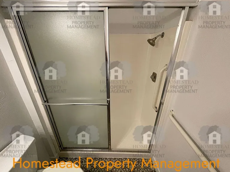 130 Cottonwood Ct — Photo 18