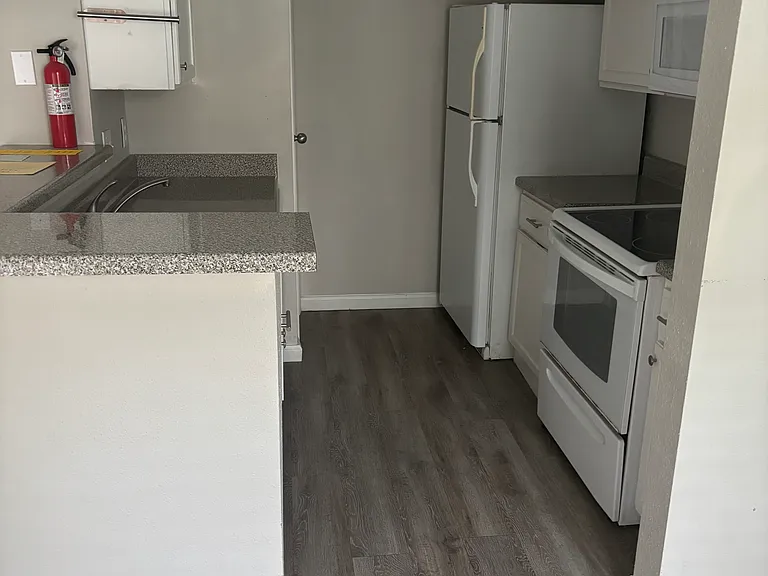 2120 El Paseo St #2205 — Photo 4