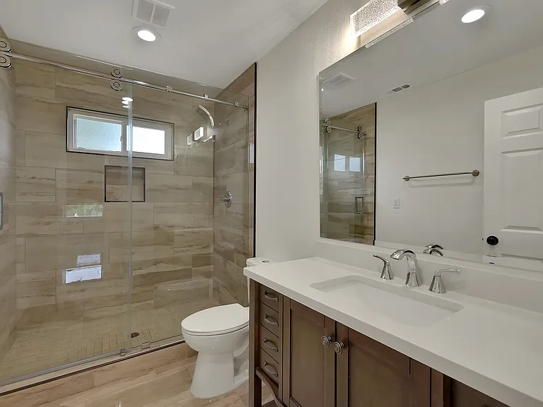 203 Tennessee Ln — Photo 26