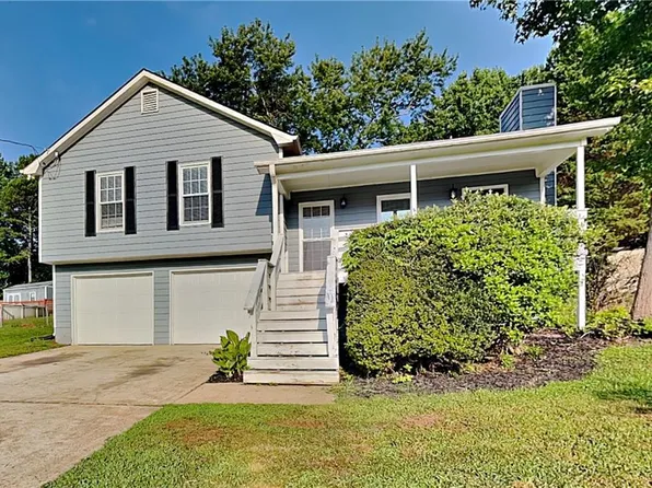 39 Fawn Trl, Hiram, GA 30141