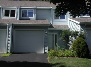 52 Winners Cir, Saratoga Springs, NY 12866