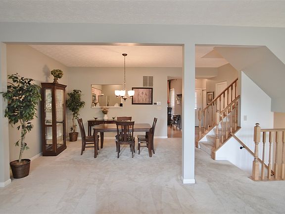 4th image of 10808 Doral Ct
