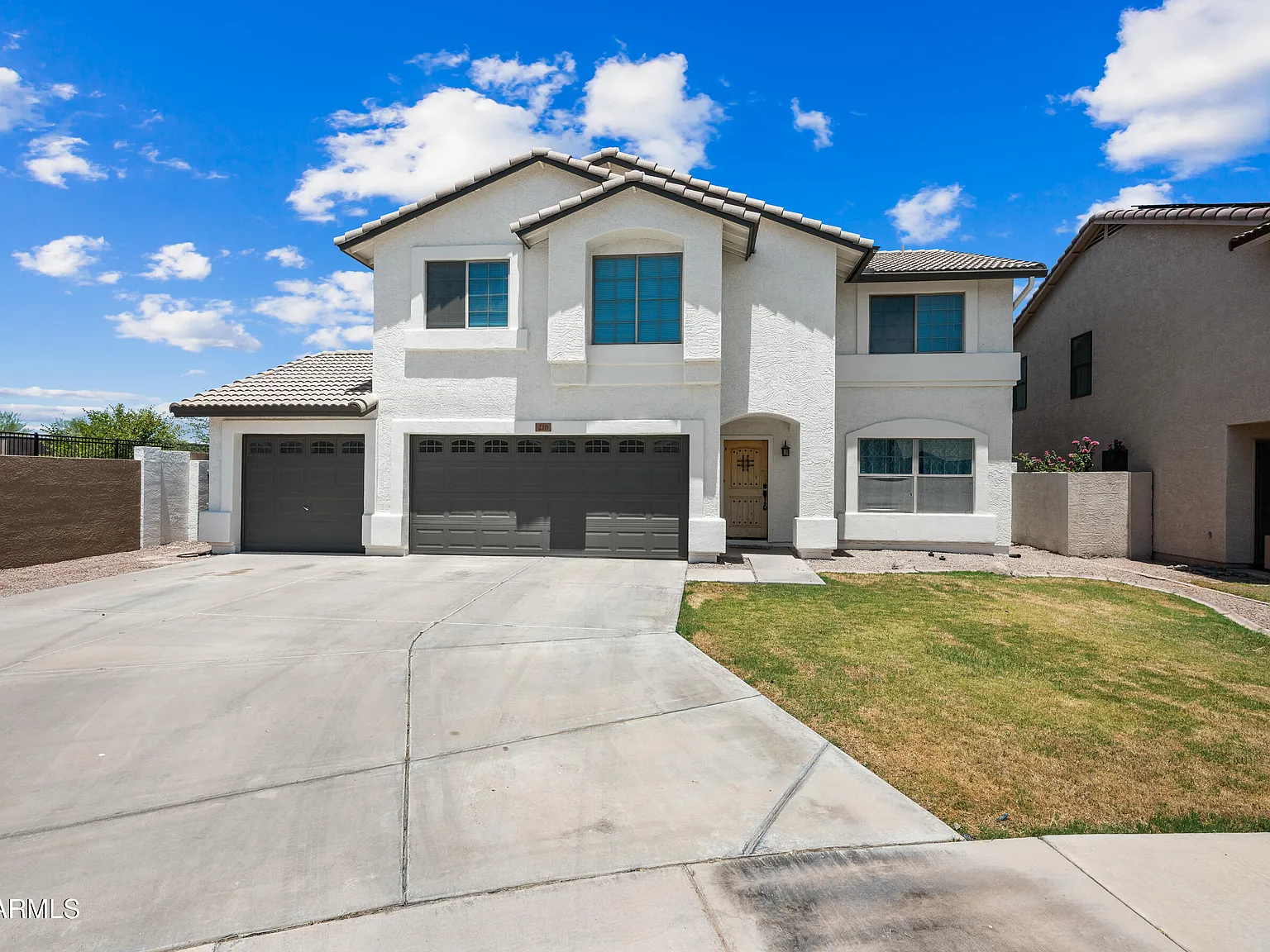 4 bed, 2.5 bath, 2200 sqft, $2,495 — Photo 1