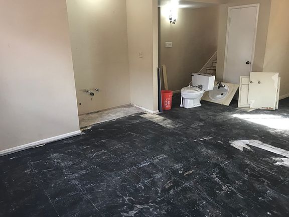 5th image of 4311 W Sandra Cir