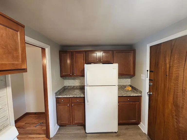 1439 Lincoln Way #D — Photo 6