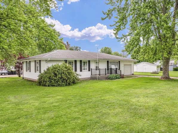 110 S Sherman St, Cisco, IL 61830