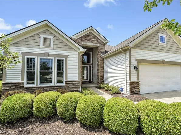 22223 N Trl, Strongsville, OH 44149