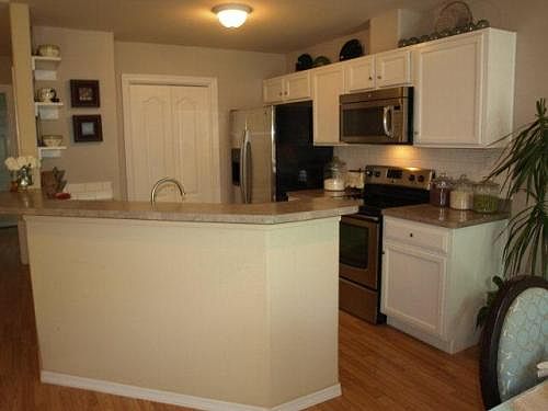 3rd image of 18 Pinehurst Dr