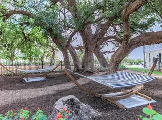 428 Leo Ln, Leander, TX 78641