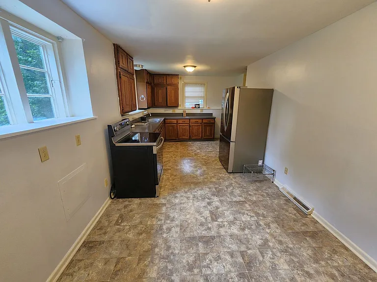 1812 SW Pembroke Ln — Photo 4