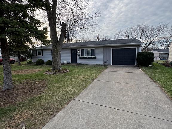 2nd image of 2151 Aspen Run Rd