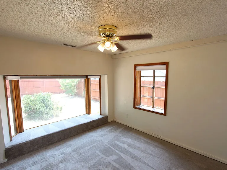 3125 N Alta Vista Dr — Photo 9
