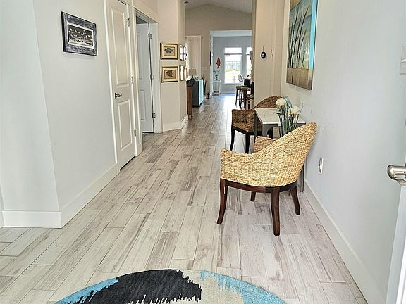 3rd image of 282 Cypress Bend Dr