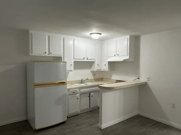 12701 York Ave #G, Hawthorne, CA 90250