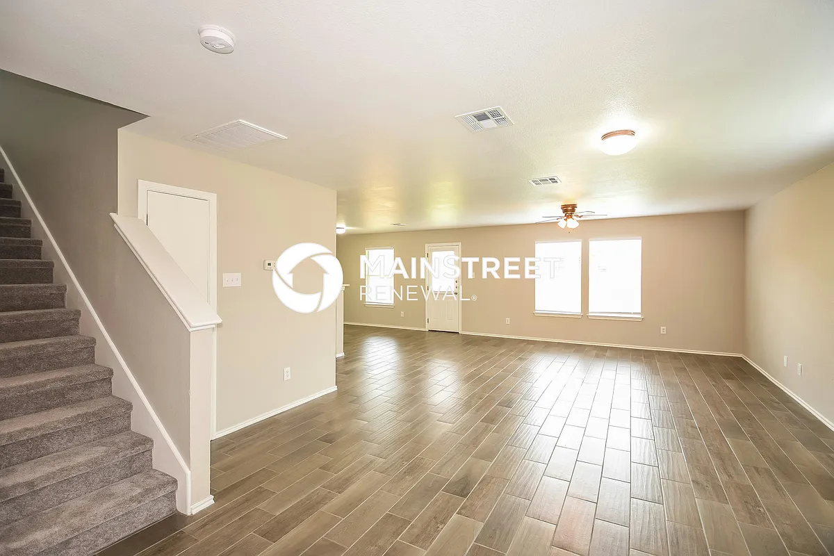 Living Room - 6402 Candlewick Ct