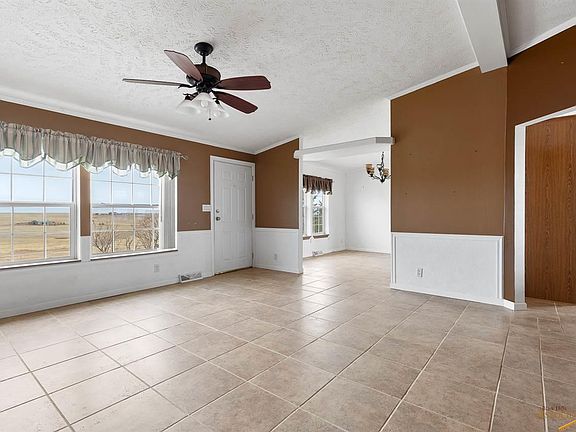 3rd image of 15013 Justice Rd