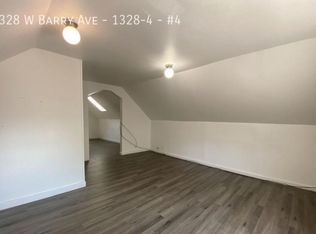 1328 W Barry Ave APT 4, Chicago, IL 60657