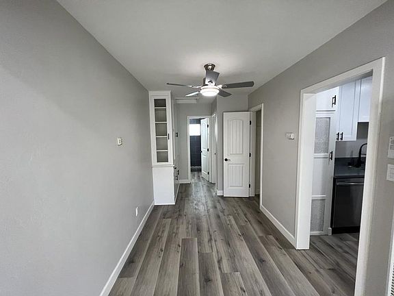 5th image of 3946-3950 Mississippi St #39485