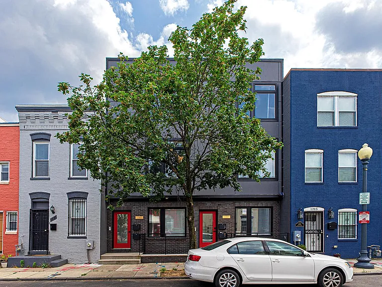 1219 Wylie St NE #2 — Photo 1
