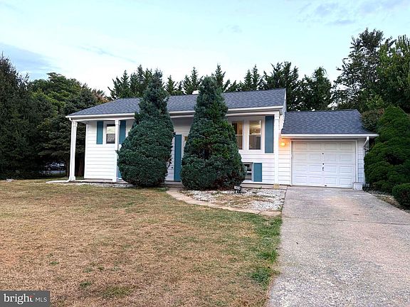 2nd image of 1424 Outer Dr