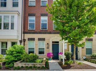 10294 Grosvenor Pl, Rockville, MD 20852