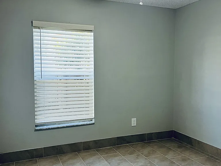 2386 Harbor Town Dr — Photo 22