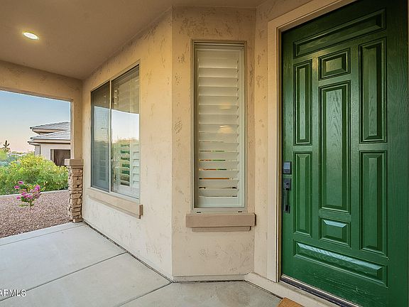 2nd image of 2720 N STERLING --