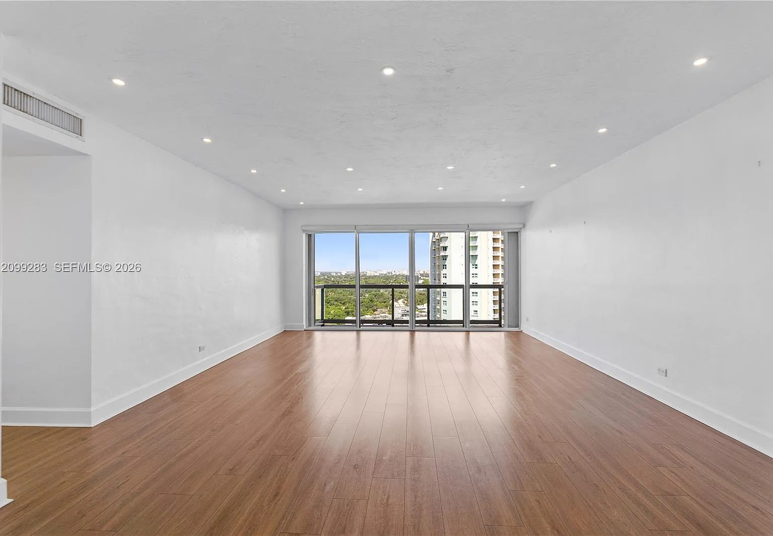 Brickell Townhouse Condo — Photo 4