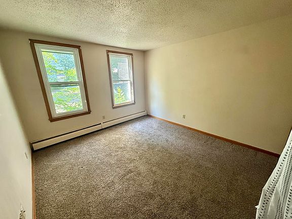 260-262 Business Rte #11, Center Rutland, VT 05736 | Zillow