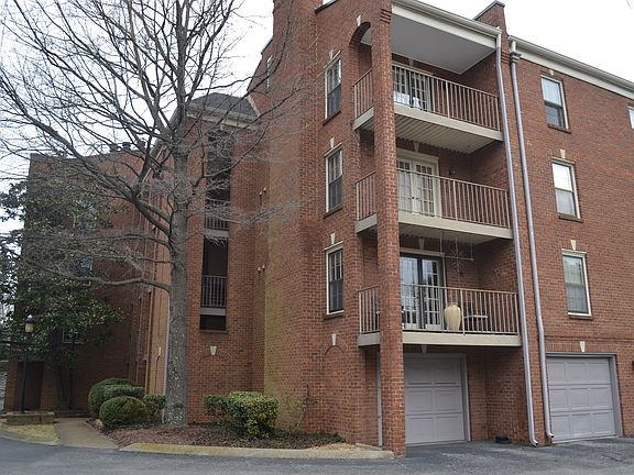 Top Floor Corner Unit