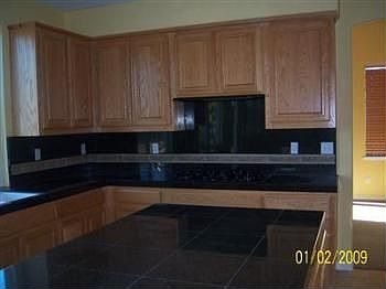 4th image of 8352 Horncastle Ave
