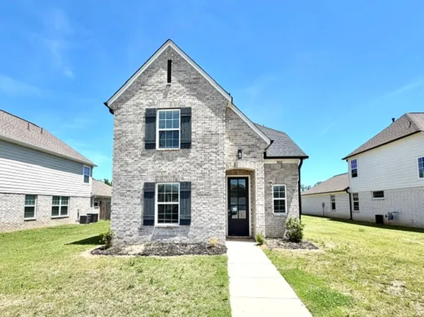 8868 Kimberly Dawn Dr, Southaven, MS 38671