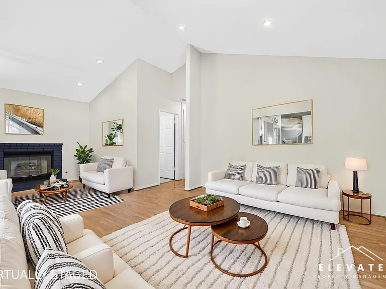 938 Wood Sorrel Dr — Photo 3