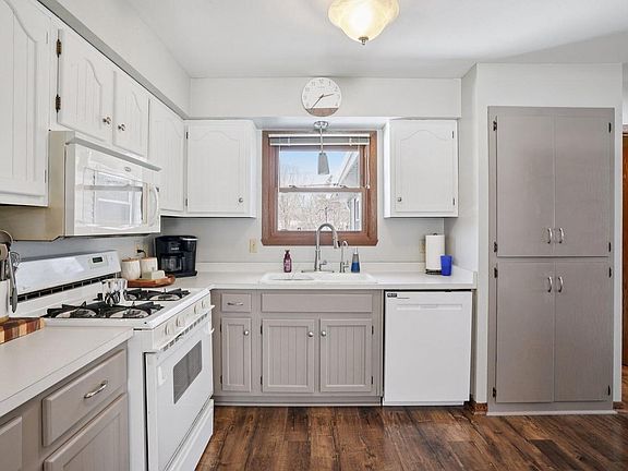 3rd image of 7254 South 38th STREET