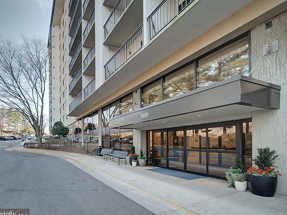 2nd image of 3800 Powell Ln APT 1206