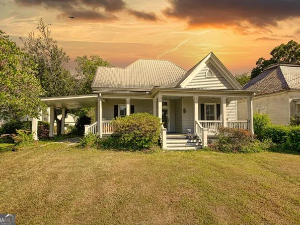 706 S Railroad St, Shady Dale, GA 31085