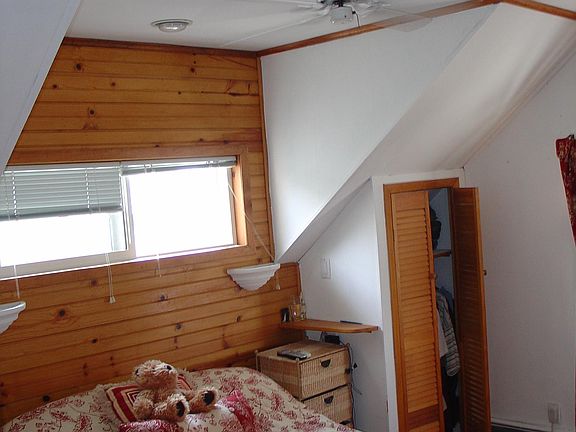 4th image of 19 Maryland Ave #Top