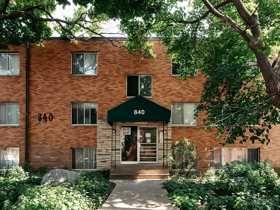 840 18th