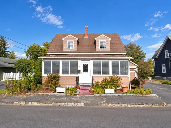 37 Benefit St, Taunton, MA 02780