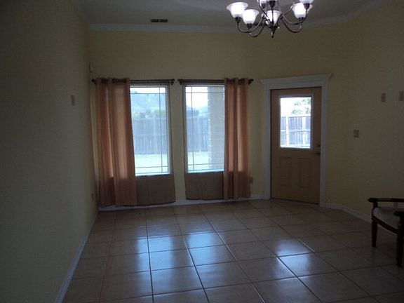 3rd image of 2881 Regency
