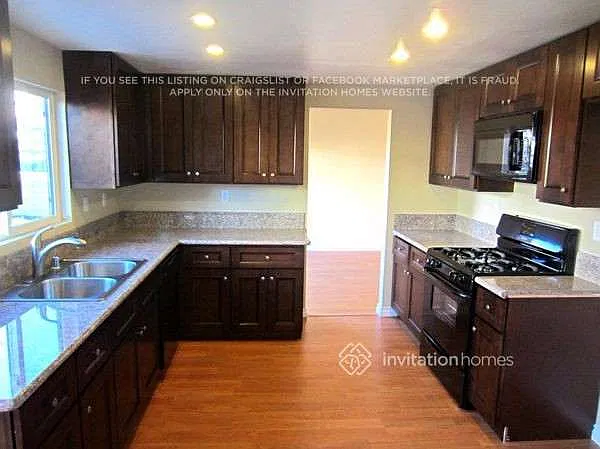 17022 Woodhill St Fontana, CA 92336 — Photo 3