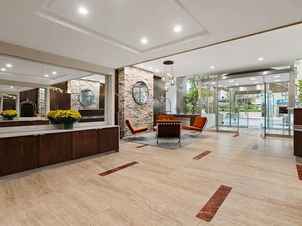 330 East 49th Street 9C image 11 of 12