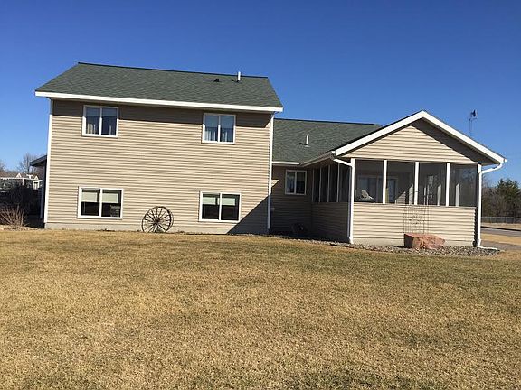 3rd image of 321 Cassie St