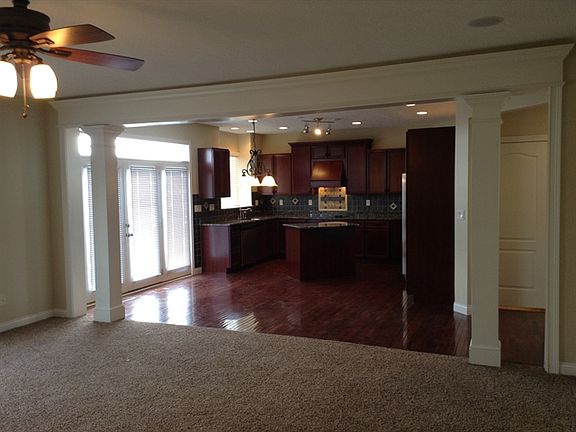 3rd image of 1060 Arbor Springs Dr
