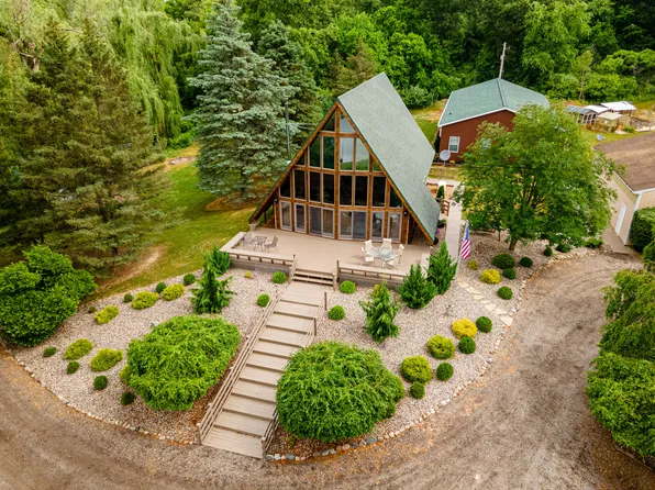 12175 Watkins Rd, Manchester, MI 48158