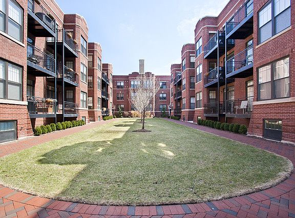 2nd image of 2705 N Mildred Ave APT 1D