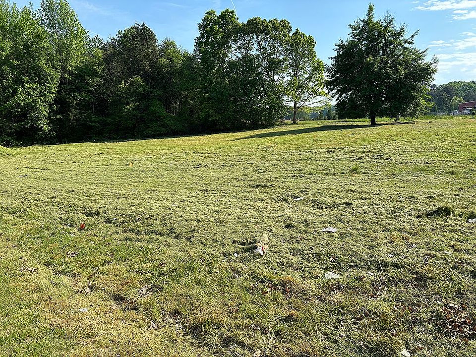 2nd image of 951 Gallimore Dairy Rd
