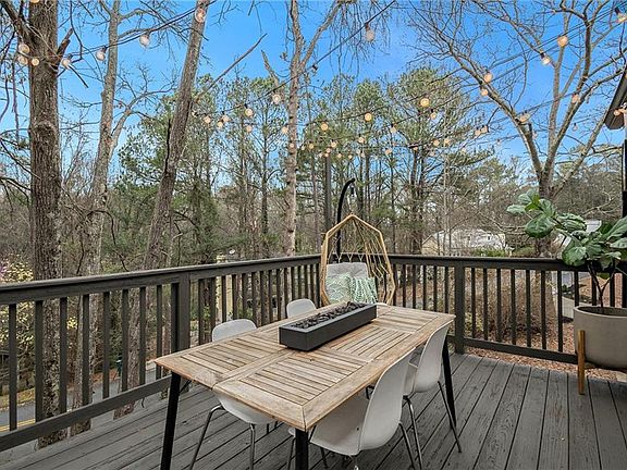 5th image of 1850 Cedar Cliff Dr SE