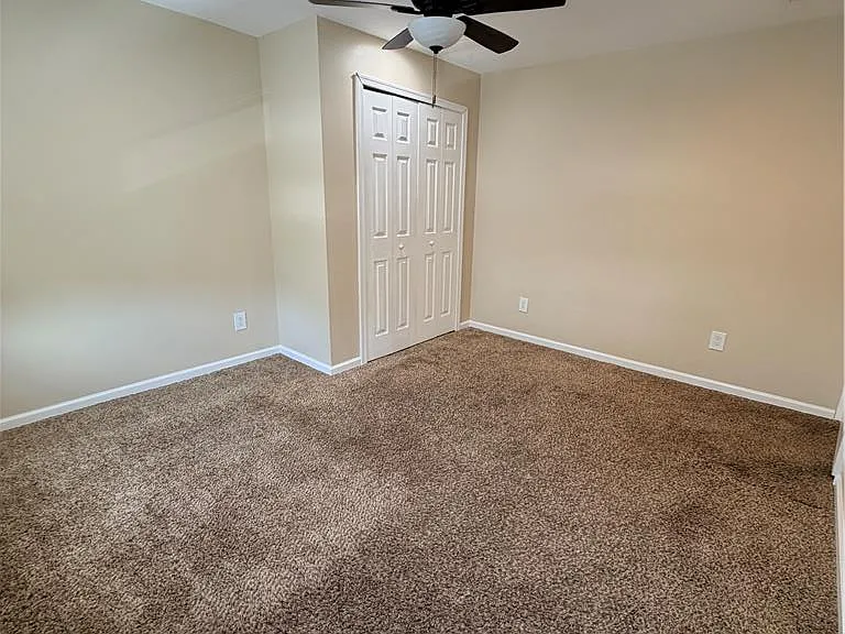 718 Ferry St — Photo 17